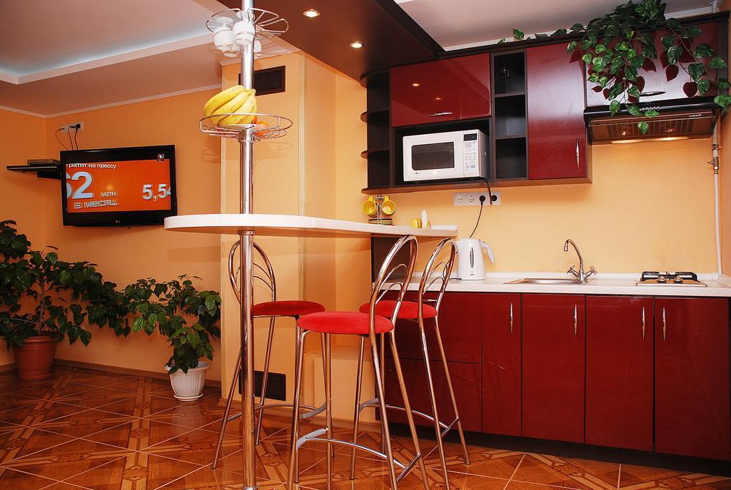 House In Bohatyrska Street Kiev Exterior foto